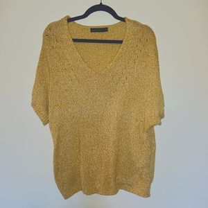 The Limited knit tunic short sleeve yellow v neck